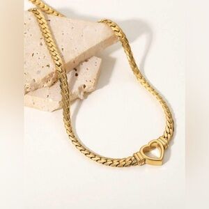 New Vintage Stainless Steel Necklace Hollow Heart Gold Toned